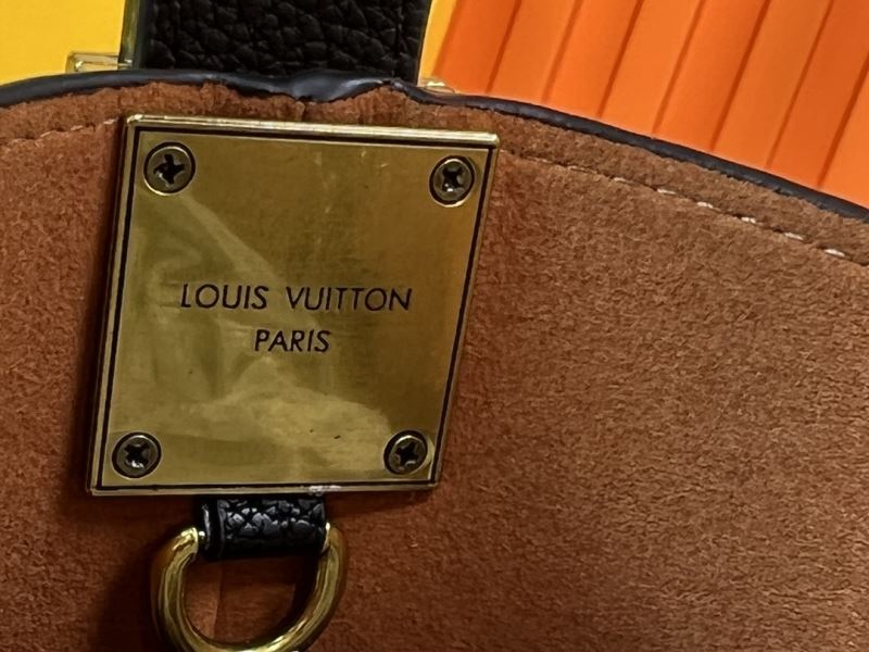 Louis Vuitton Hobo Bags